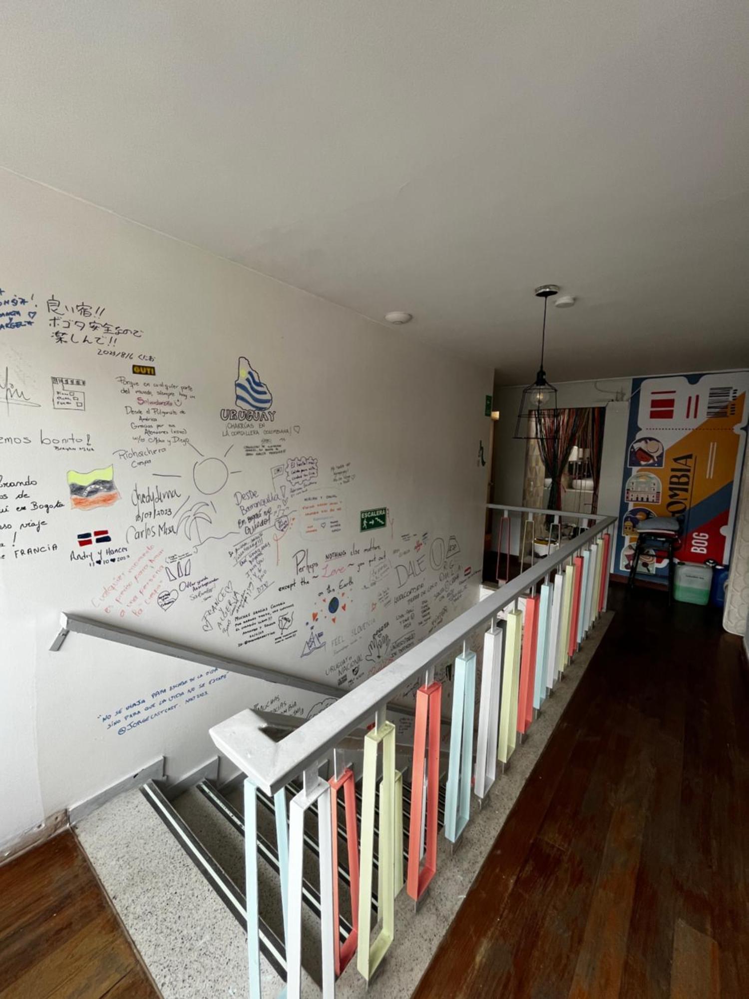 בוגוטה Urbana Hostel מראה חיצוני תמונה
