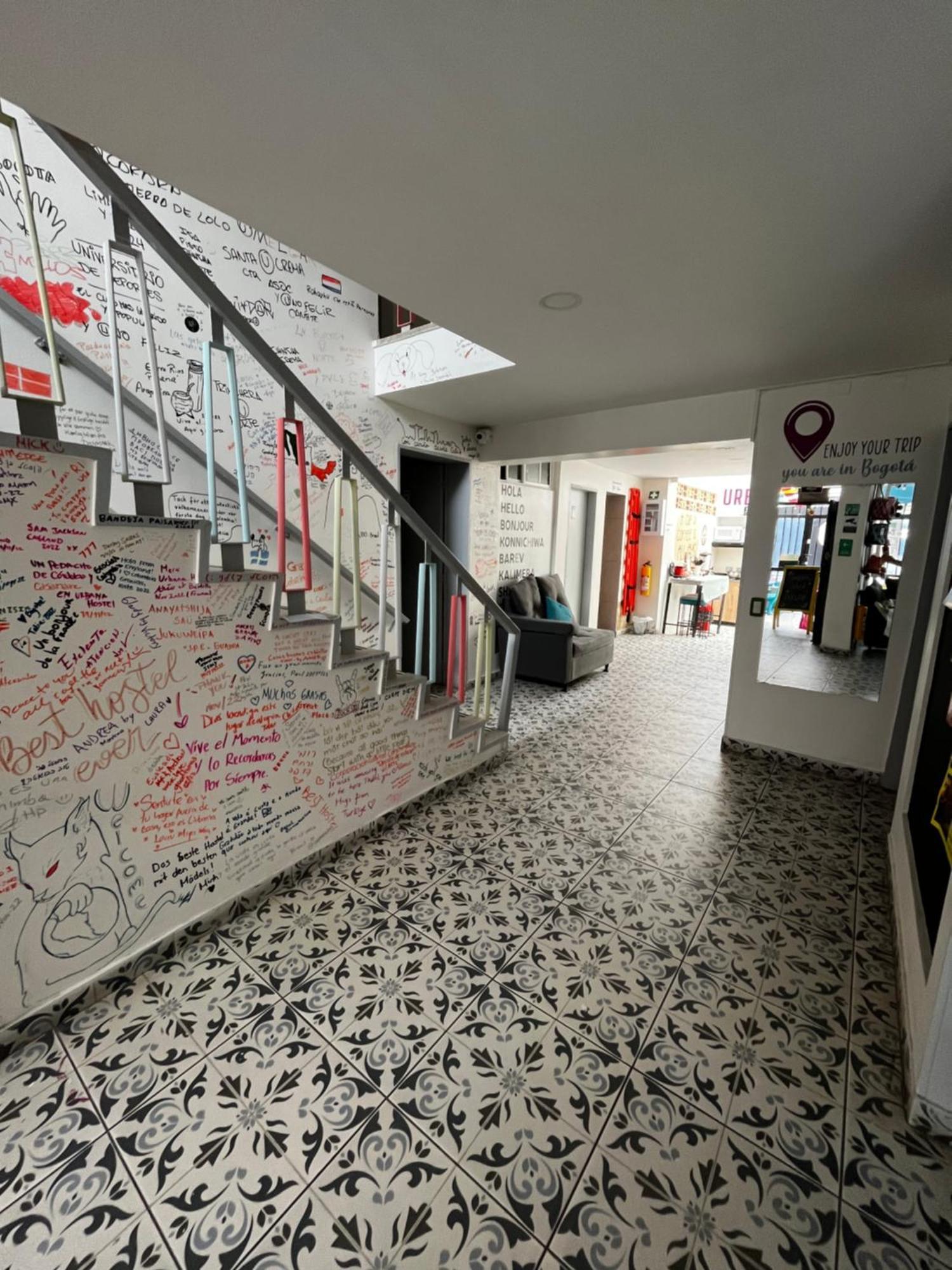 בוגוטה Urbana Hostel מראה חיצוני תמונה