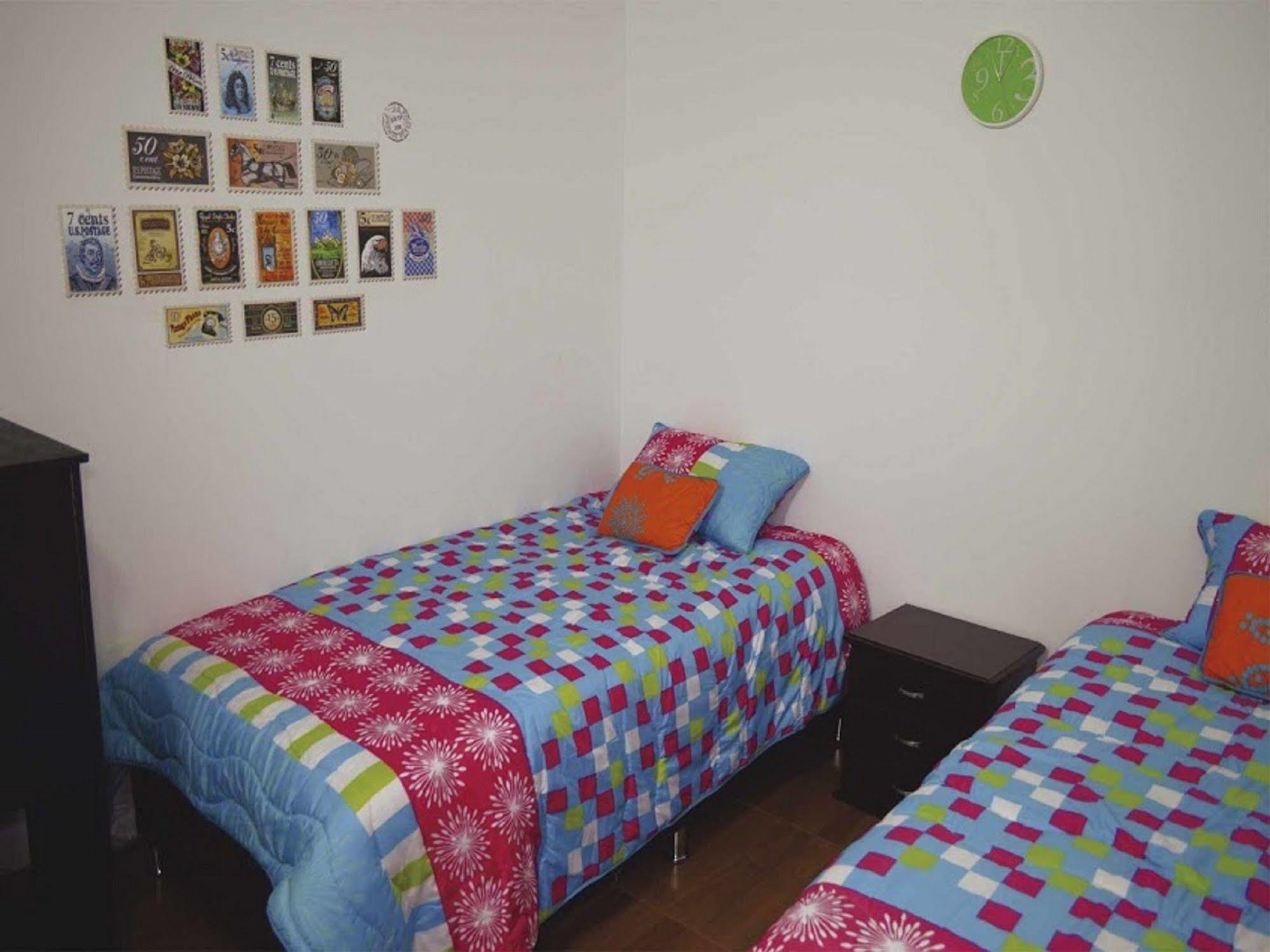 בוגוטה Urbana Hostel מראה חיצוני תמונה